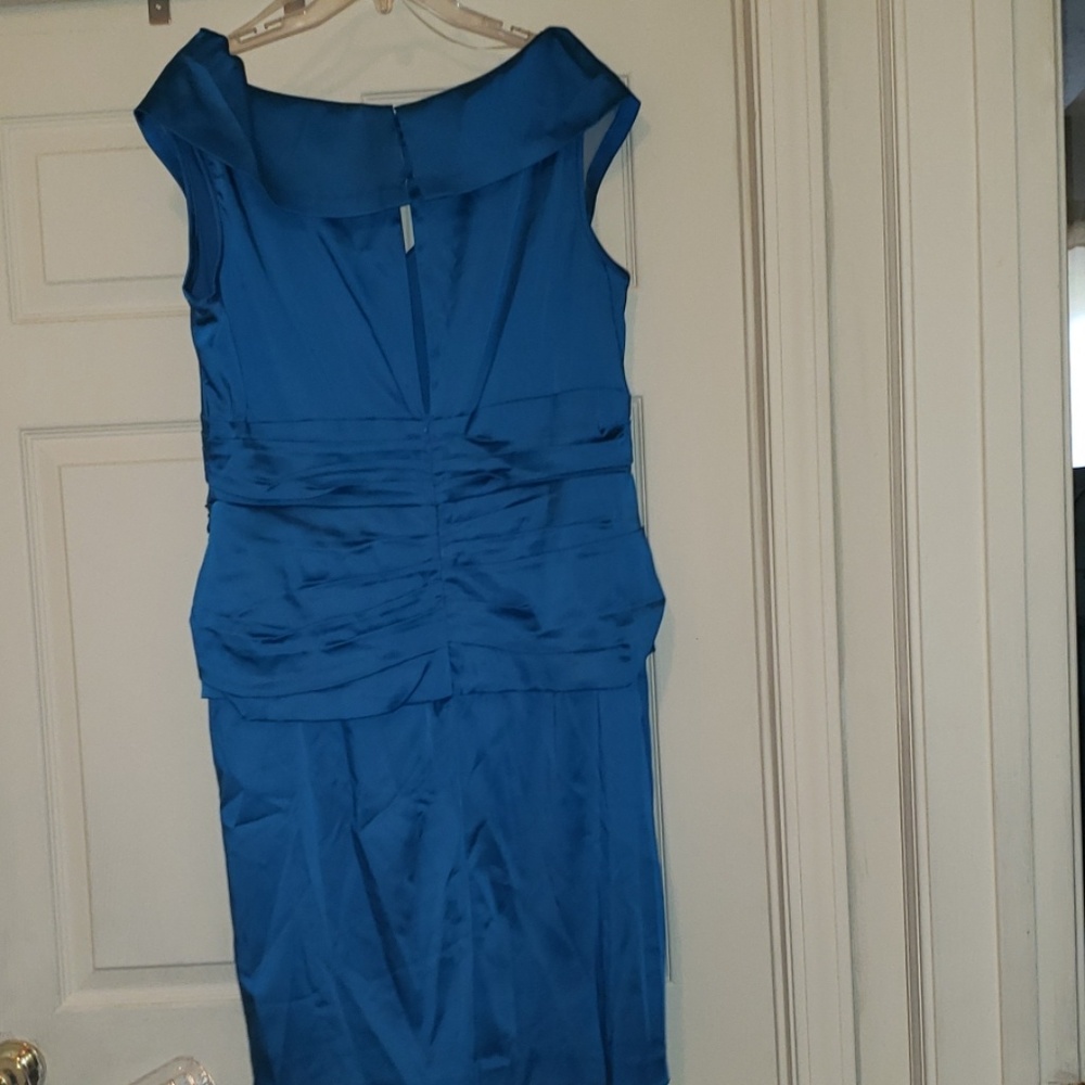 Dress - Picture 2 of 2